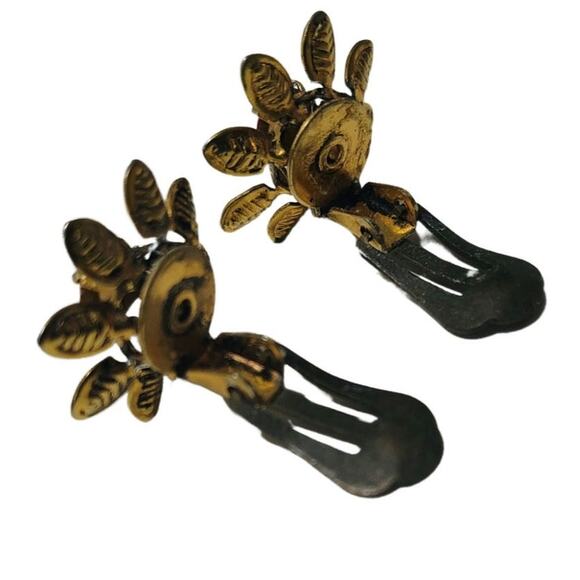 1990s Red Faceted Crystal Flower Gold Clip On Earrings Signed Austria - Picture 2 of 5